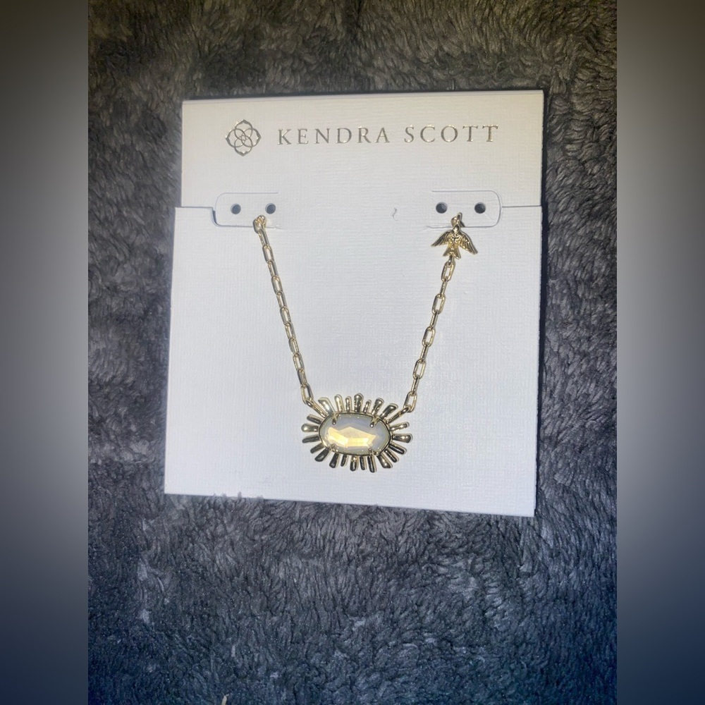 BNWT Kendra Scott Elisa Bird Short Necklace Gold with Opalite Illusion $80